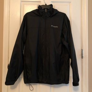 Columbia Rain jacket size Medium (Great condition)